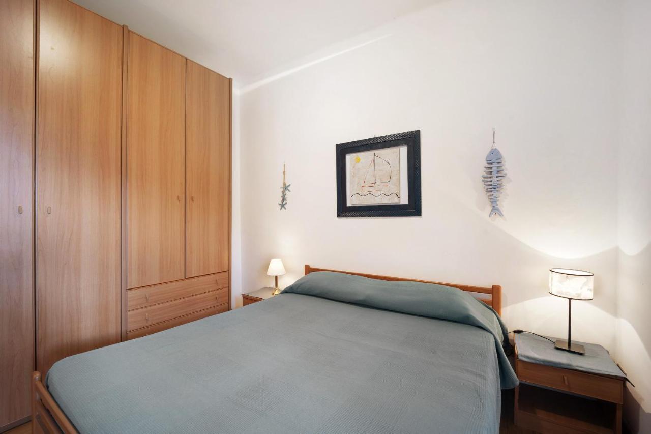 Casa Serena 12 Bordighera Bagian luar foto